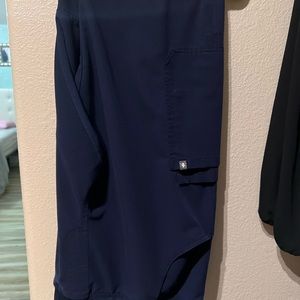 Figs Navy Blue Set-XL Catrina Top/Lg. Kade Pants